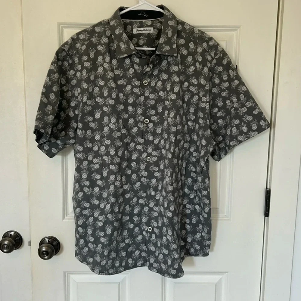 Tommy Bahama Positano Pineapple button-down shirt size XL gray short sleeve